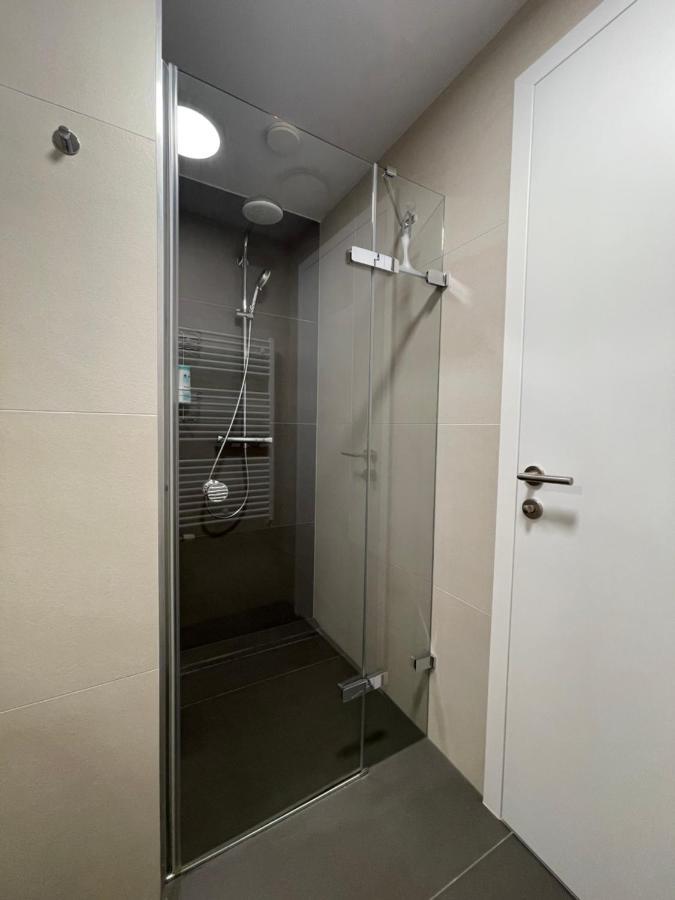 Sag Sky Park Residence Free Parking And Wi-Fi 브라티슬라바 외부 사진